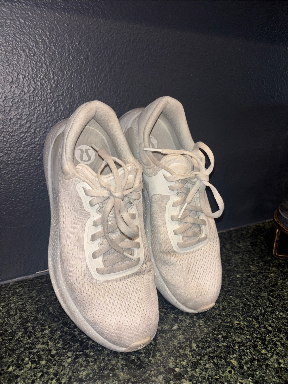 Lululemon Beyondfeel Run shoes - Picture 6 of 8